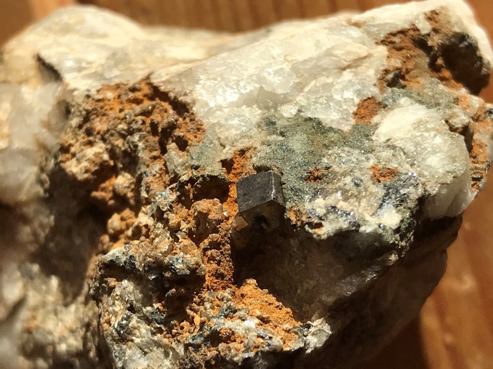 pyrite.thumb.jpg.9a22cf3e8180e4d0d9d5dcf1ad7fb381.jpg