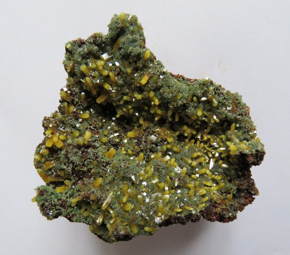 wulfenite.thumb.JPG.869078aabea0ae63f0881bce6965af56.JPG