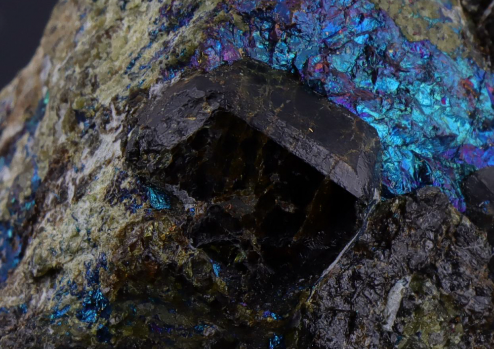 Bornite grenat 3.png