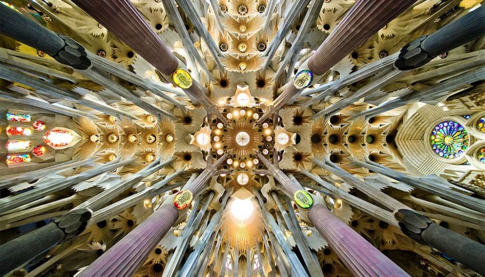 700a442188_118841_sagrada-familia-croisee-transept.jpg