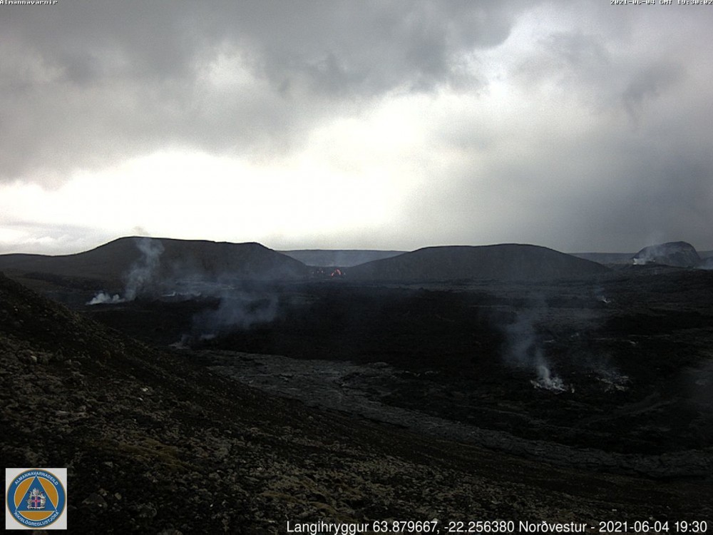 webcam_langihryggurNV_20210604_1930.thumb.jpg.ff7644bc3ba0019c9b9661249859d964.jpg
