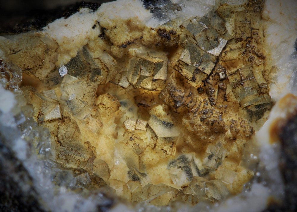 Phillipsite maclée Prades d'Aubrac 002 (3) (Copier).JPG