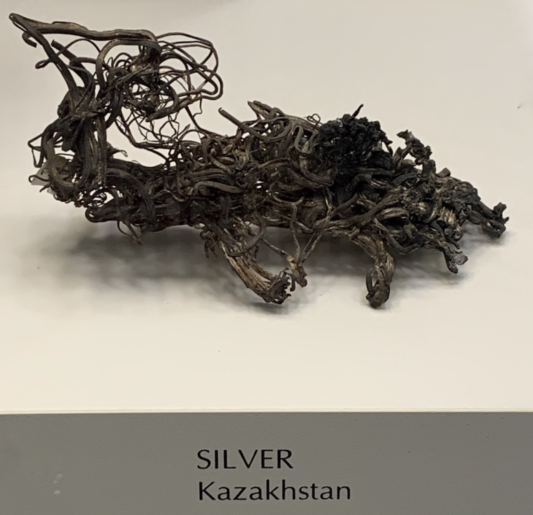 Capture d’écran 2021-12-12 à 03.03.22.png