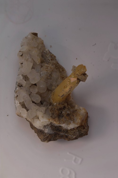 quartz Septre avec calcite 5 (Allos) X50mm SuperTakumlar inversé- tirs 26  -pas 0.50mm- vitesse 1-160ème.jpg