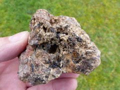 GRENATS-WOLFRAMITE-APATITE(2) - LA VILATTE-HAUTE - MONTS D'AMBAZAC - HAUTE-VIENNE(87)