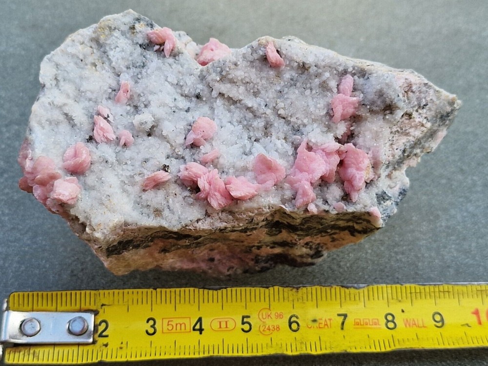 rhodocrosite 1.jpg