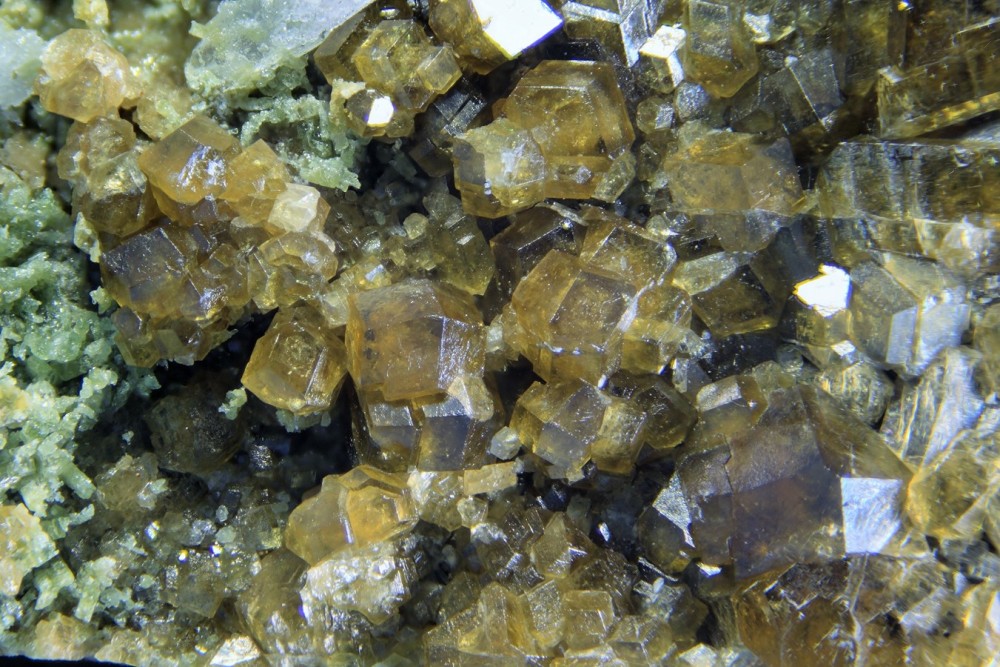 Grenats verdatres pic d'Izes FOV 11 mm 004 (3) (Copier).JPG