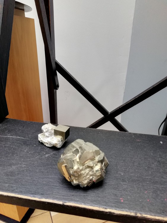 Pyrite(gauche).jpg