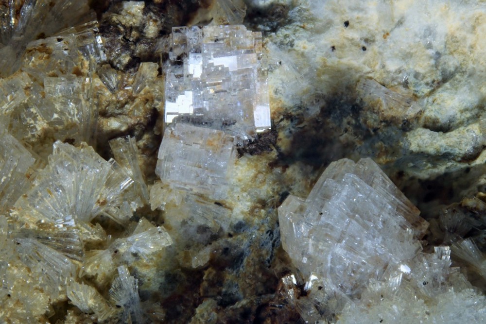 Heulandite stellerite Arnave 027 (3) (Copier).jpg