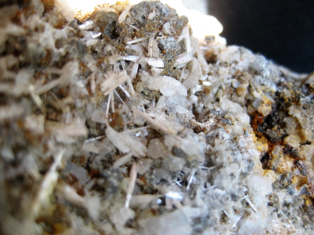 cerusite Ardeche.JPG