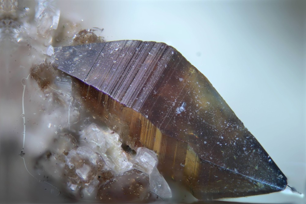 Anatases 8 qua- X10- moins 1 bague- pas 5um- tirs 218    - distance 1975mm- vitesse 5sec- diaph .jpg