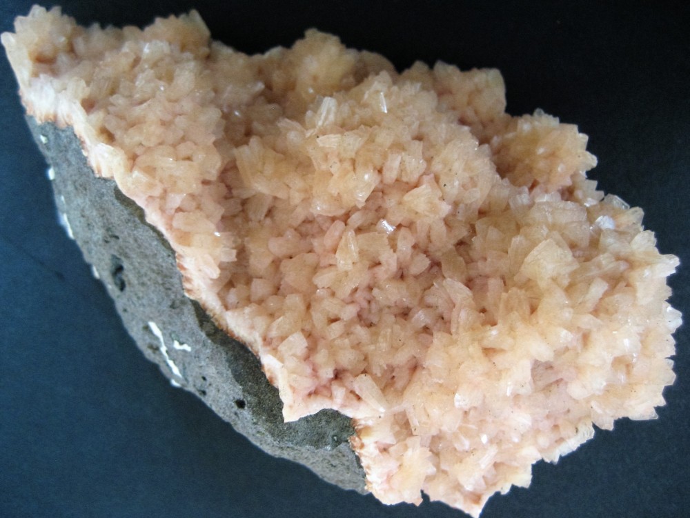 Heulandite(Zéolite)Inde.JPG