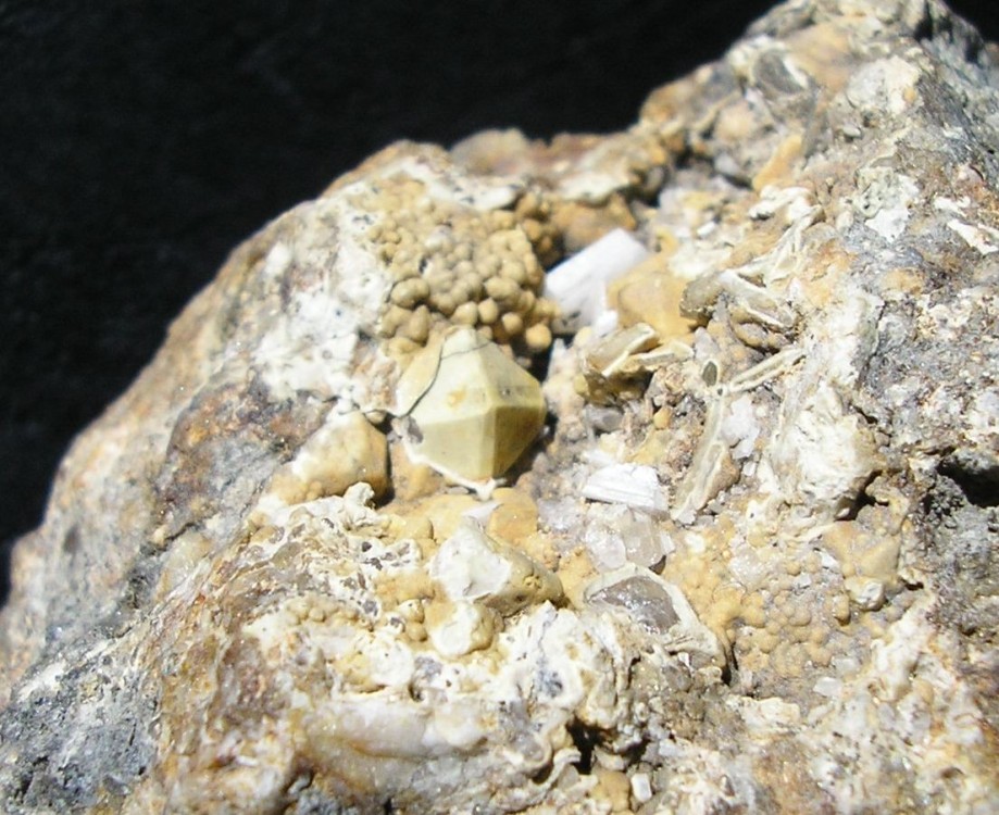 ANGLESITE AMSELKOPF STEINBACH 3.JPG