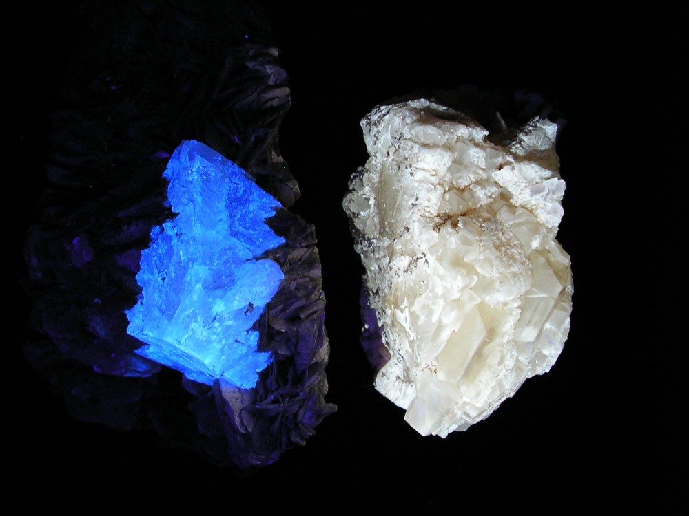 POWELLITE Inde + SCHEELITE chine UV courts.JPG