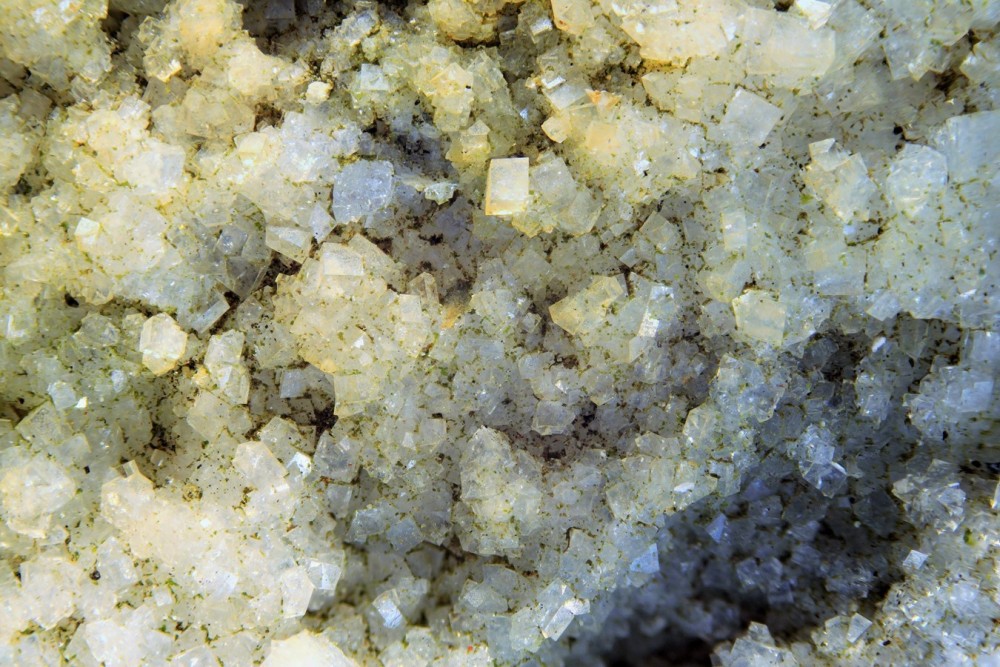 Chabazite ravin du Bastard FOV 15 mm 015 (3) (Copier).JPG