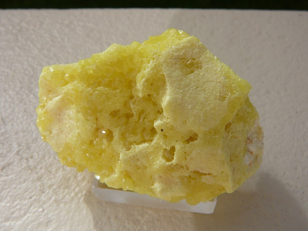 Soufre natif Le Volcan massif du Chardonnet Tarentaise Tignes Savoie France 3.JPG