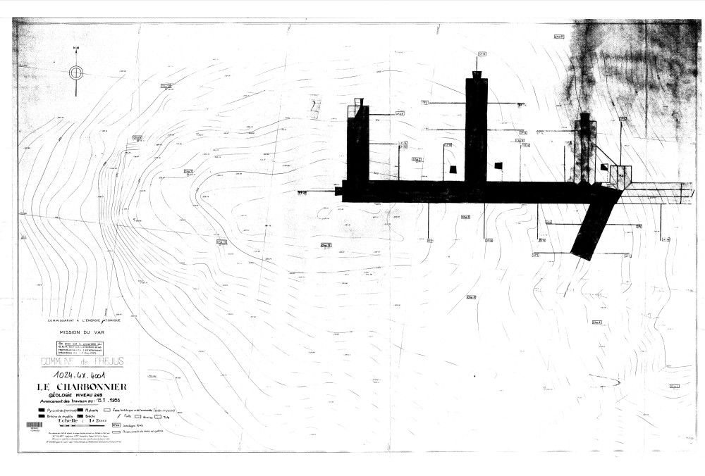 Le Charbonnier mine red T415654.jpg