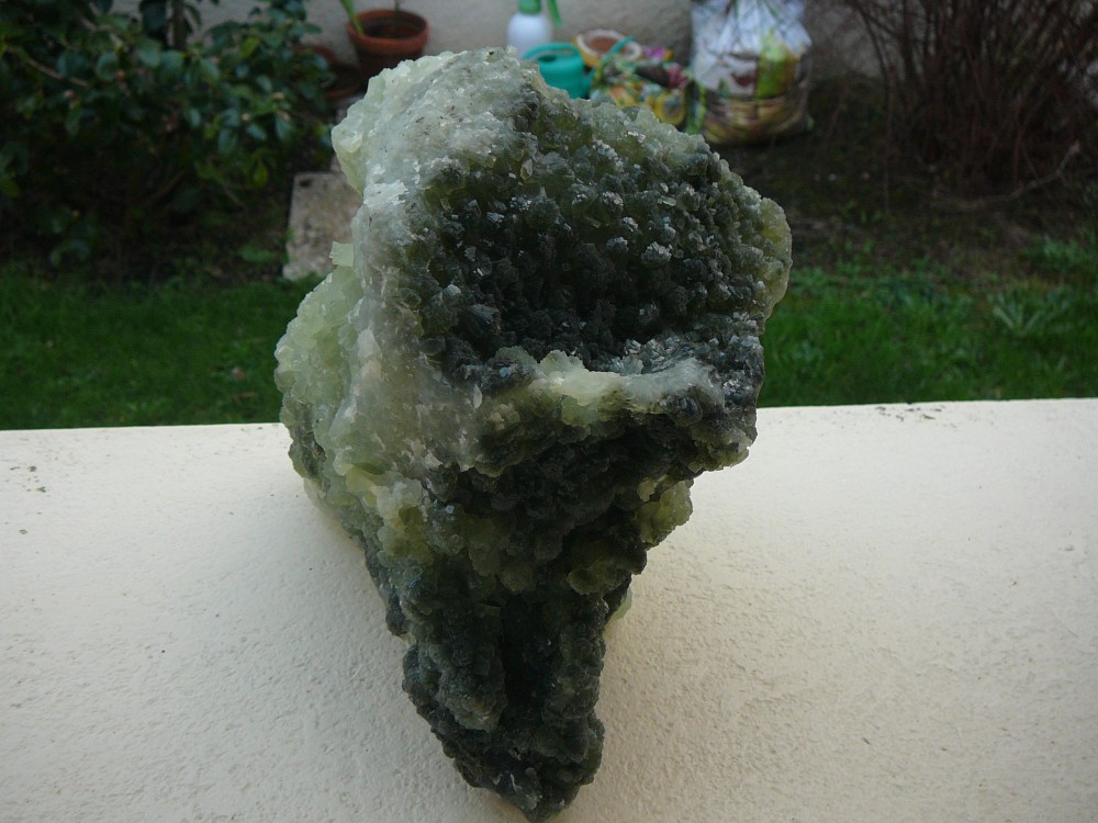 Prehnite en noeuds papillons avec actinolite mine Boulemane Atlas Fes-Meknes Maroc (découverte 2022) (8).JPG