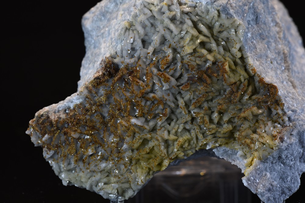 Trimouns Allanite stack de 2.jpg