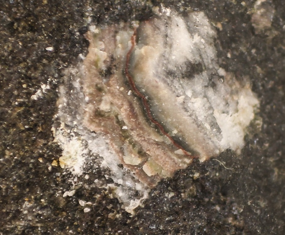 Detailmugearite7.thumb.jpg.d473b468c82c271f055d7a5dab1bb25f.jpg