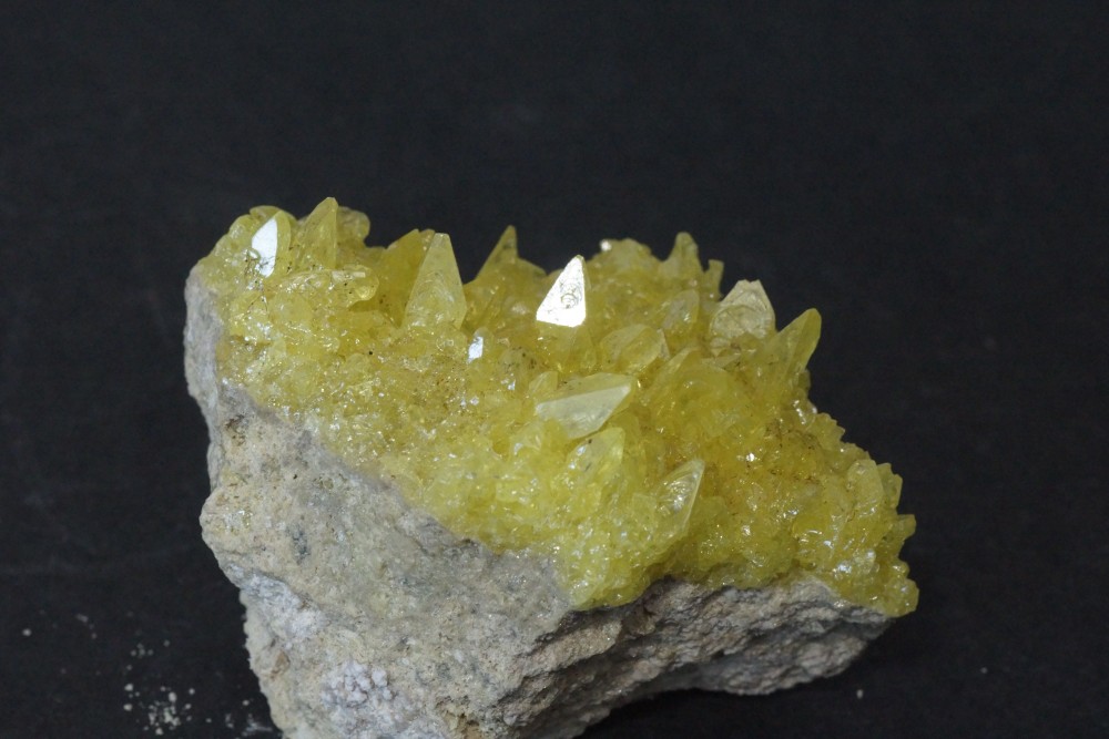 129-02 SOUFRE Uturuncu BOLIVIE.JPG