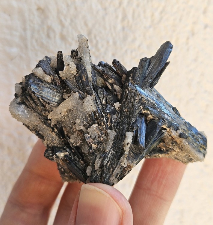 Stibnite2.jpg