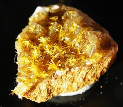 Boltwoodite/Calcite