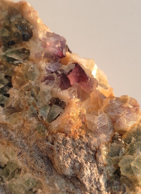 Fluorite n°4 côté violet.jpg