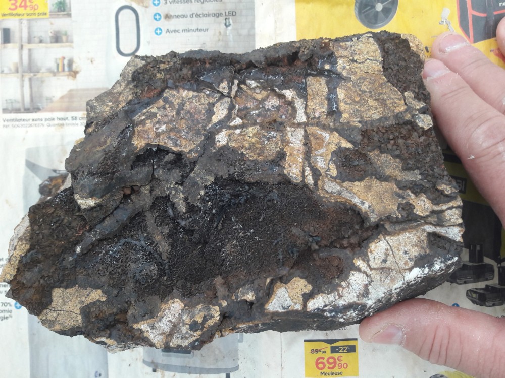 La Caraventié bloc à descloizite.jpg