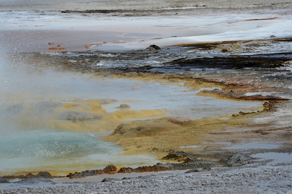 Yellowstone (16).JPG