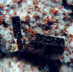 Pseudobrookite 6.jpg