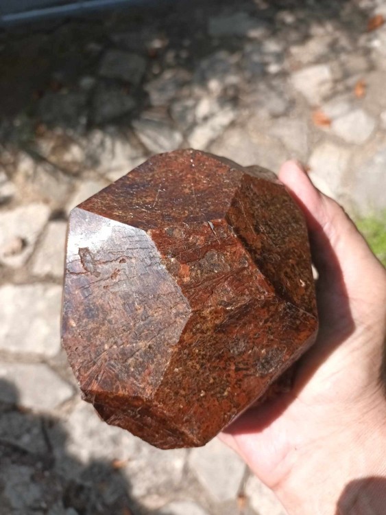 Andadite.thumb.jpg.73e1f375ccbf500ca0438eceae65118d.jpg