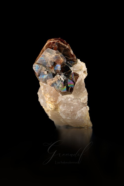 Cassiterite irisée quilly morbihan 27mm.JPEG