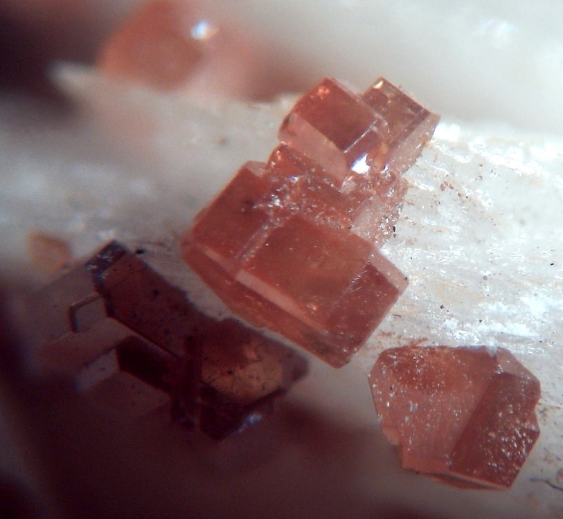 Vanadinite 2.jpg