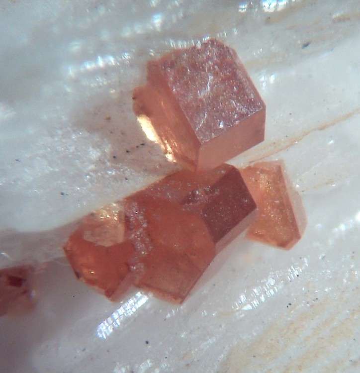 Vanadinite 3.jpg