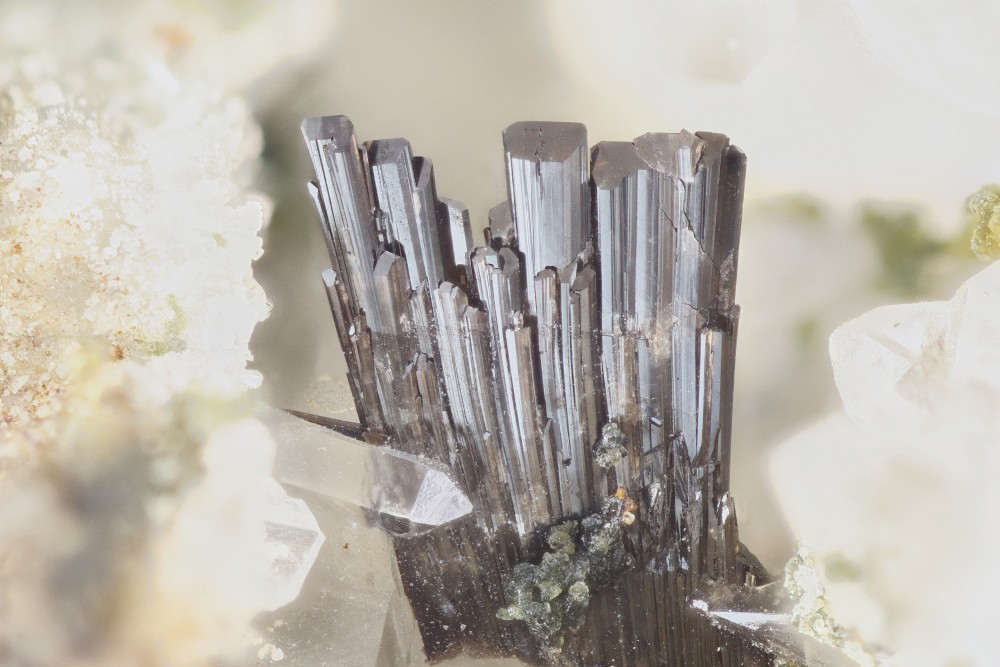 Allanite le Montanero FOV 8 mm 001.jpg