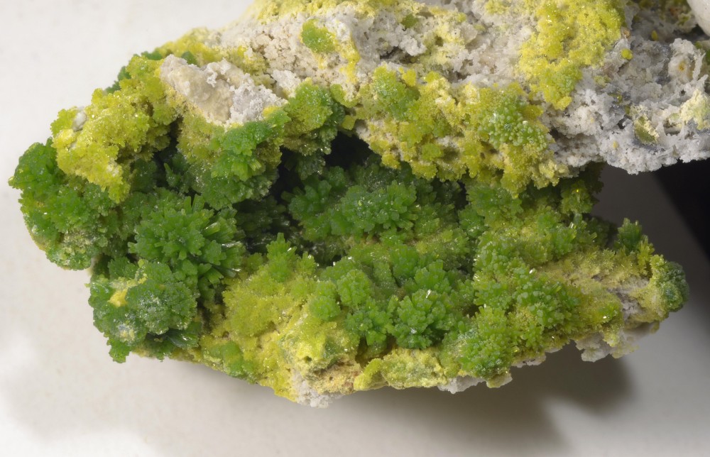 Auu1Pyromorphite-L315mm-Nikkor105mm(11)-diff-CZP-D122710-I(10)-LPF(1000).thumb.jpg.02e773800bd9614248f4e81cf3f4ff9f.jpg