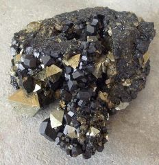 Magnétite et Pyrite Octaédrique