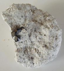 Bixbyite et Topaze