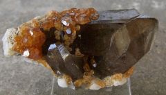 Grenat Spessartine sur Quartz Fumé