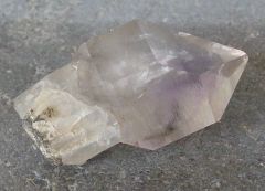 Quartz sceptre améthysé