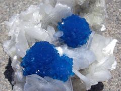 Cavansite sur Stilbite