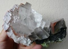 Calcite et Duftite, mines de Tsumeb, Namibie.