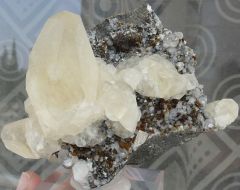 Calcite, Spahlérite( Var.de Blende) et Dolomie, Mine de Trèves, Cévennes, Gard, Languedoc Roussillon, France.